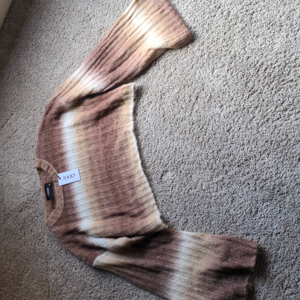 Cropped sweater